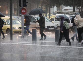 Έρχονται ανεμοστρόβιλοι και καταιγίδες: Πότε «φτάνουν» στην Αττική – Οι 5 περιοχές που θέλουν μεγάλη προσοχή