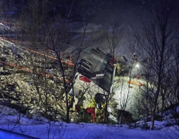 Σοκαριστικό δυστύχημα με λεωφορείο στο εξωτερικό – Αναφορές για δεκάδες νεκρούς