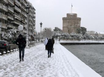 Μόλις ανακοινώθηκε: Νέο Έκτακτο Δελτίο Επιδείνωσης του Καιρού – Πού θα χιονίσει σε λίγες ώρες – Ποια σχολεία είναι κλειστά αύριο