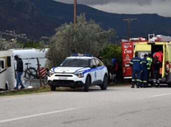 Φρικτό τροχαίο – Νεκροί αστυνομικός και η σύζυγός του – Έφυγε η μπαγκαζιέρα οχήματος και έπεσε πάνω τους ????