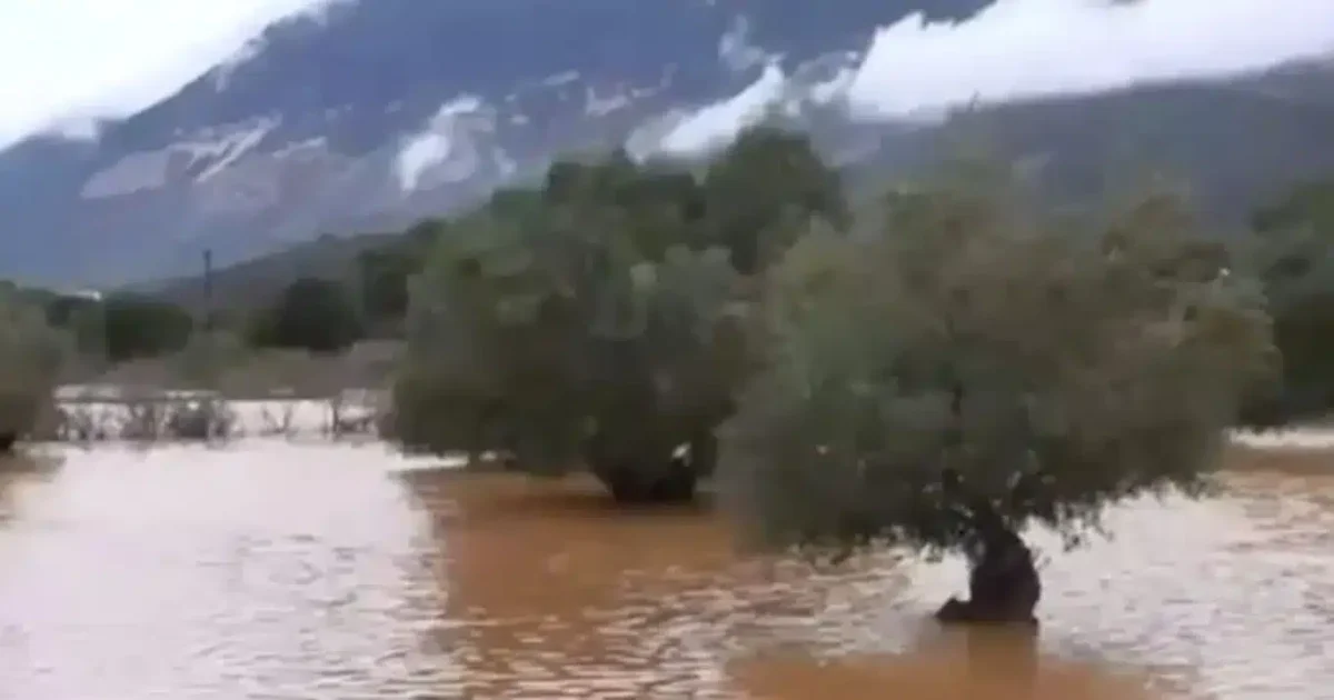 Το κατάπιε… η λάσπη: Σε κατάσταση έκτακτης ανάγκης πασίγνωστο νησί της Ελλάδας εδώ και 48 ώρες – Σε απόγνωση η κάτοικοι